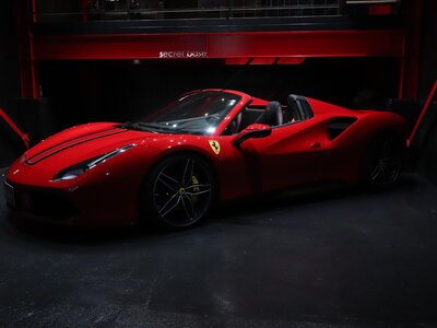 2017 Ferrari 488 SPIDER — миниатюра 61