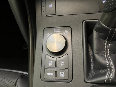 2021 Lexus IS — миниатюра 21