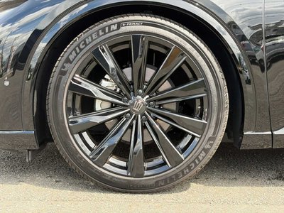 صورة 63 لـ 2025 Toyota CROWN SPORT