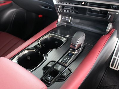 2023 Lexus RX — миниатюра 13