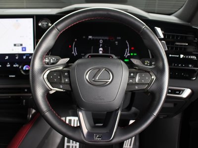 2023 Lexus RX — миниатюра 17
