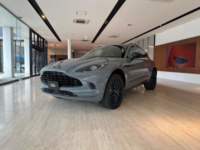 2026 Aston Martin DBX — фото 10
