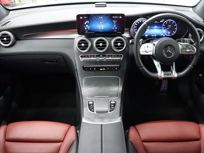 صورة 6 لـ 2022 Mercedes-BENZ GLC AMG