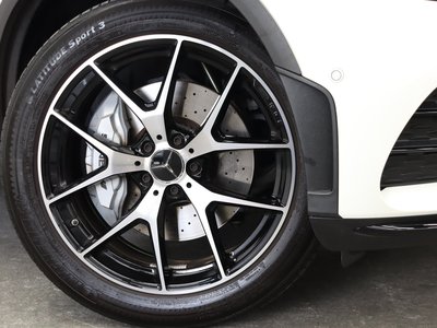 صورة 10 لـ 2022 Mercedes-BENZ GLC AMG