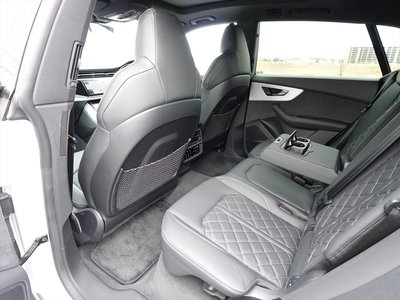2024 AUDI Q8 照片 31
