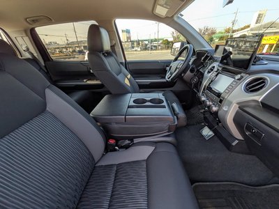 صورة مصغرة 44 لـ 2016 Toyota TUNDRA