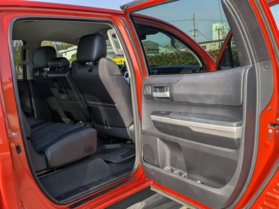 صورة 16 لـ 2016 Toyota TUNDRA