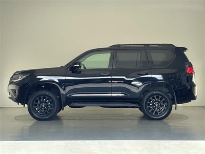 صورة 33 لـ 2023 Toyota LAND CRUISER PRADO