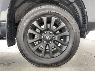 صورة 41 لـ 2023 Toyota LAND CRUISER PRADO