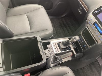 صورة 22 لـ 2023 Toyota LAND CRUISER PRADO