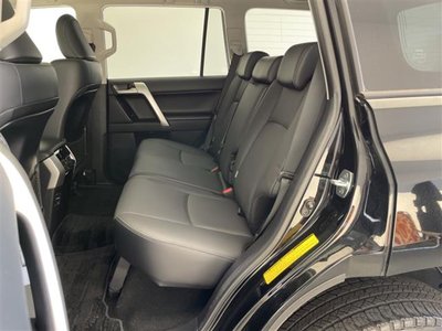 صورة 29 لـ 2023 Toyota LAND CRUISER PRADO