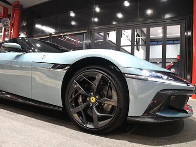 صورة 13 لـ 2025 Ferrari 12 CILINDRI