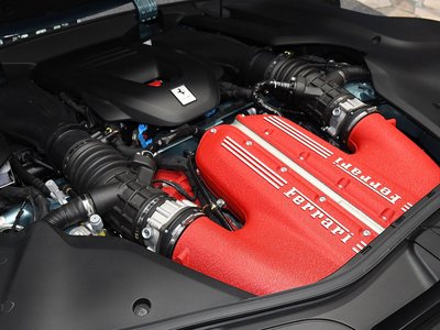 صورة 47 لـ 2025 Ferrari 12 CILINDRI