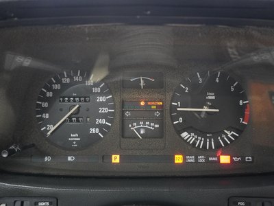 صورة 18 لـ 1986 BMW 7 SERIES