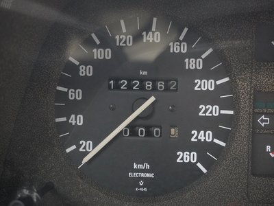 صورة 19 لـ 1986 BMW 7 SERIES