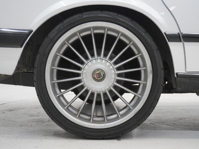 صورة 9 لـ 1986 BMW 7 SERIES