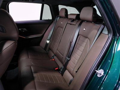 2021 BMW Alpina B3 TOURING — миниатюра 31