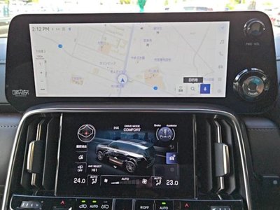 2023 Lexus LX photo 13
