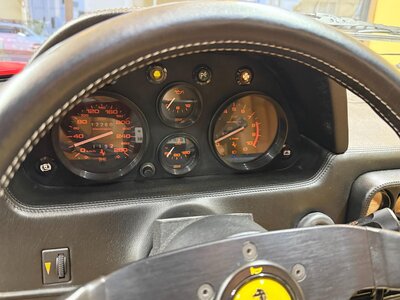 صورة 33 لـ 1989 Ferrari 328 GTB