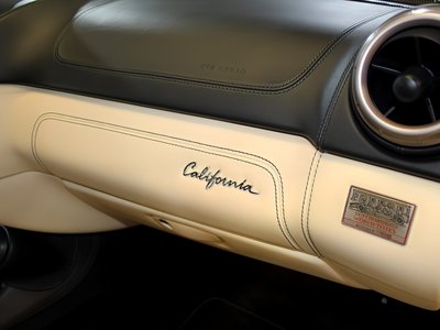 2011 Ferrari CALIFORNIA 照片 13