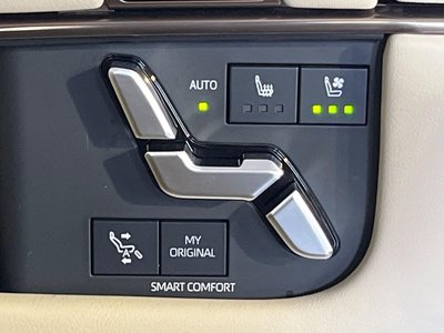 صورة 50 لـ 2025 Toyota ALPHARD