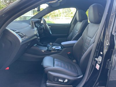 2023 BMW X4 thumbnail 32