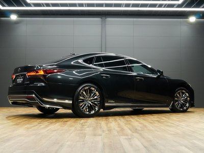 صورة مصغرة 59 لـ 2021 Lexus LS