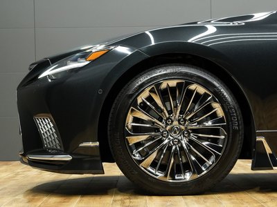 صورة مصغرة 32 لـ 2021 Lexus LS