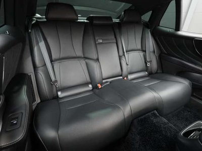 صورة مصغرة 86 لـ 2021 Lexus LS