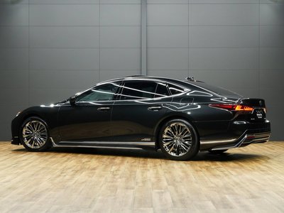 صورة مصغرة 14 لـ 2021 Lexus LS