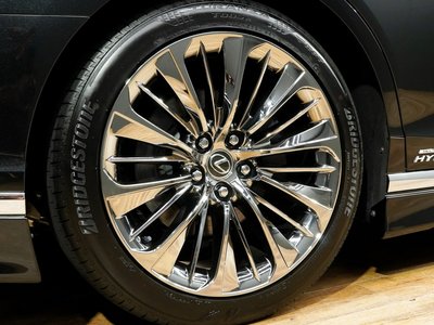 صورة مصغرة 64 لـ 2021 Lexus LS