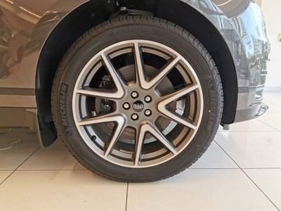 2025 LAND Rover RANGE ROVER VELAR — миниатюра 9