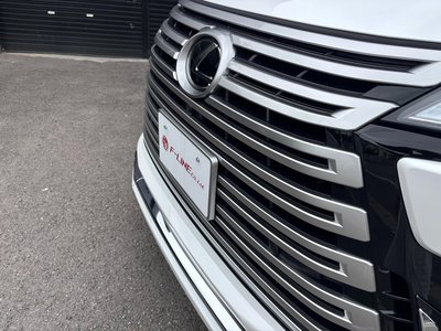 2025 Lexus LX photo 6