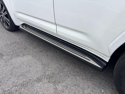 2025 Lexus LX photo 8