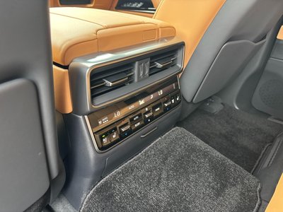 2025 Lexus LX thumbnail 59