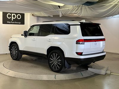 2025 Lexus GX photo 2