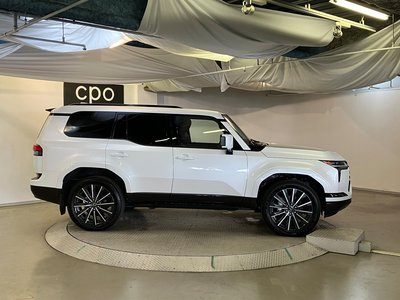 2025 Lexus GX photo 9