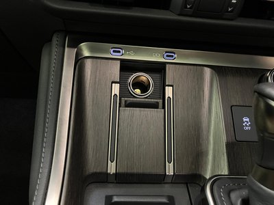 2025 Lexus GX photo 32