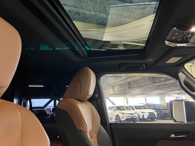 2025 Lexus GX photo 35