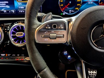 صورة 42 لـ 2019 Mercedes-BENZ A-CLASS AMG