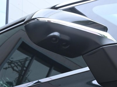 2026 Lexus LM thumbnail 17