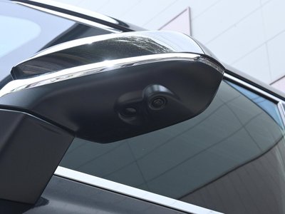 2026 Lexus LM thumbnail 18