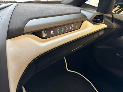 صورة 58 لـ 2024 Lamborghini REVUELTO