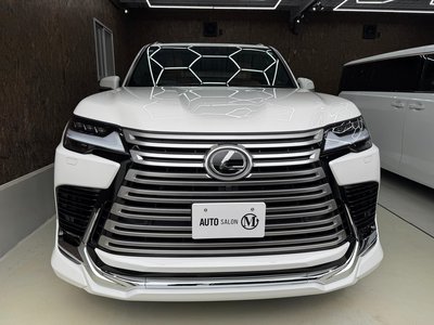 2024 Lexus LX photo 3