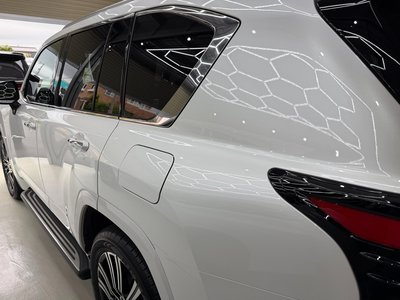 2024 Lexus LX photo 11
