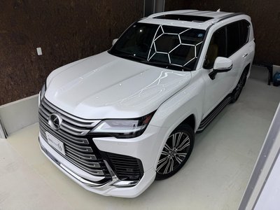 2024 Lexus LX photo 2