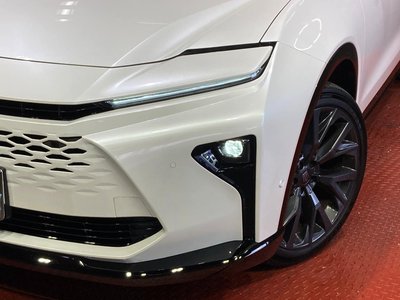 2025 Toyota CROWN ESTATE 照片 12