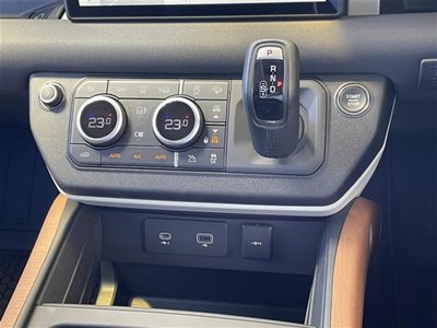 2023 LAND Rover DEFENDER photo 8