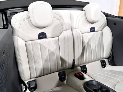 2025 MINI COOPER CONVERTIBLE — миниатюра 37