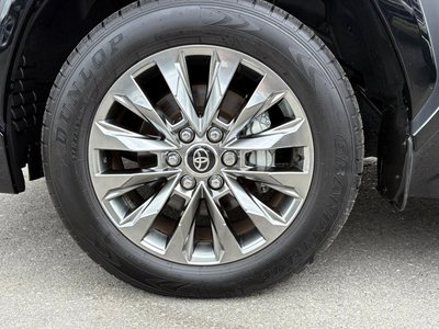 صورة 16 لـ 2025 Toyota LAND CRUISER 300